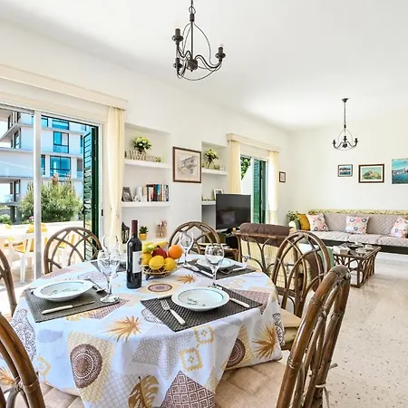 361-walk To Fig Tree Bay & Amenities Villa Protaras