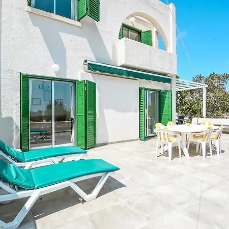 361-walk To Fig Tree Bay & Amenities *