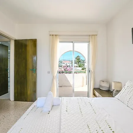 361-walk To Fig Tree Bay & Amenities Villa *